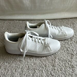 Adidas Advantage Sneakers - W8.0